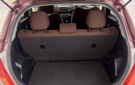 Toyota Vitz, 2013 год, 885 000 рублей, 12 фотография