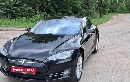 Tesla Model S I, 2014 год, 1 990 000 рублей, 5 фотография