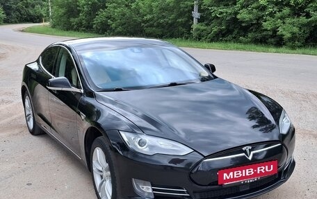 Tesla Model S I, 2014 год, 1 990 000 рублей, 6 фотография