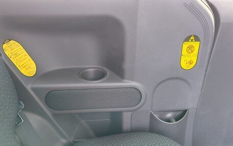 Toyota Spade, 2014 год, 675 000 рублей, 16 фотография