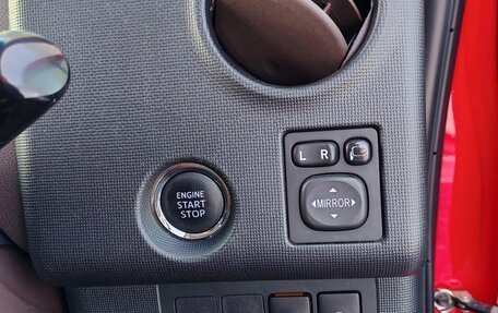 Toyota Spade, 2014 год, 675 000 рублей, 23 фотография