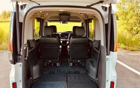 Honda Stepwgn IV, 2022 год, 1 850 000 рублей, 10 фотография