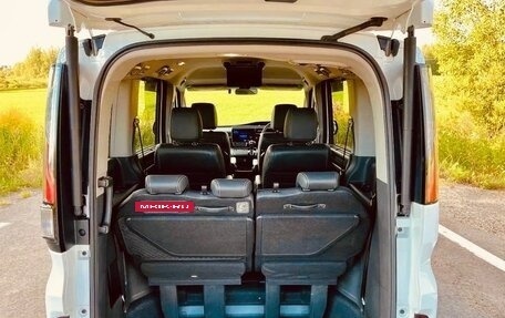 Honda Stepwgn IV, 2022 год, 1 850 000 рублей, 12 фотография