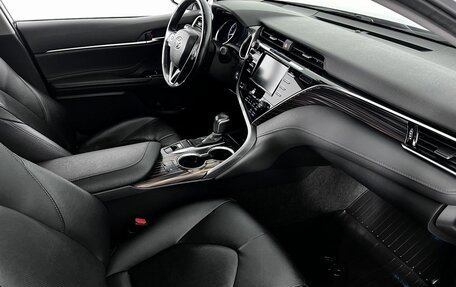 Toyota Camry, 2020 год, 3 129 000 рублей, 12 фотография