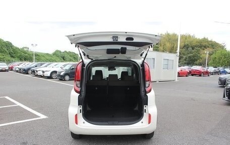 Toyota Sienta, 2022 год, 1 520 000 рублей, 11 фотография