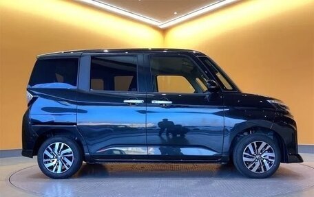 Toyota Roomy I, 2025 год, 3 фотография