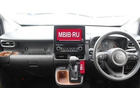 Toyota Sienta, 2022 год, 1 520 000 рублей, 18 фотография