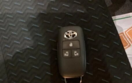 Toyota Roomy I, 2025 год, 13 фотография