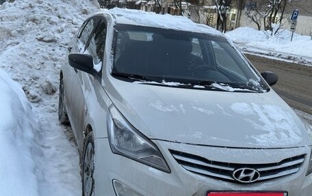 Hyundai Solaris II рестайлинг, 2014 год, 950 000 рублей, 1 фотография