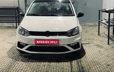 Volkswagen Polo VI (EU Market), 2016 год, 1 100 000 рублей, 1 фотография