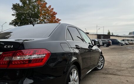 Mercedes-Benz E-Класс, 2010 год, 950 000 рублей, 3 фотография