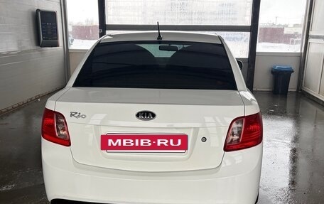 KIA Rio II, 2011 год, 600 000 рублей, 4 фотография