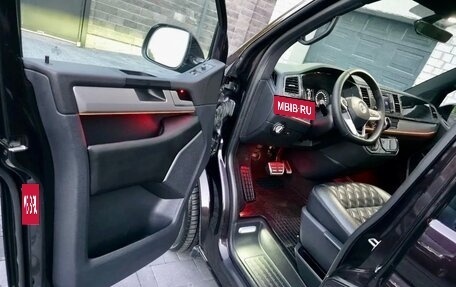 Volkswagen Caravelle T6 рестайлинг, 2017 год, 3 250 000 рублей, 12 фотография