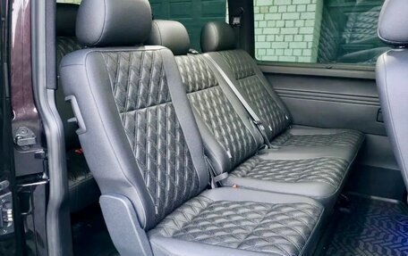 Volkswagen Caravelle T6 рестайлинг, 2017 год, 3 250 000 рублей, 26 фотография