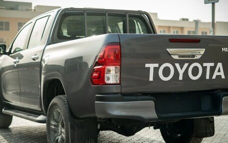 Toyota Hilux VIII, 2025 год, 4 860 000 рублей, 4 фотография