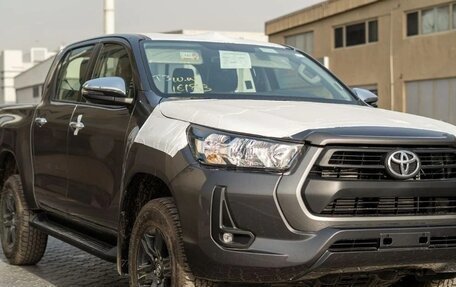 Toyota Hilux VIII, 2025 год, 4 860 000 рублей, 3 фотография