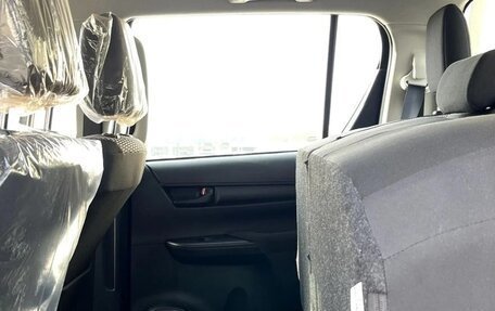 Toyota Hilux VIII, 2025 год, 4 860 000 рублей, 16 фотография