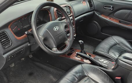 Hyundai Sonata IV рестайлинг, 2005 год, 600 000 рублей, 5 фотография