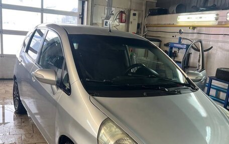Honda Jazz I рестайлинг, 2006 год, 470 000 рублей, 2 фотография
