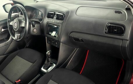 Volkswagen Polo VI (EU Market), 2011 год, 550 000 рублей, 10 фотография