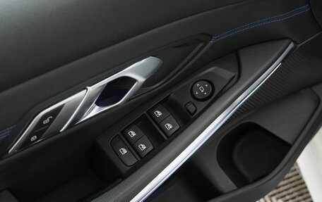 BMW 3 серия, 2019 год, 3 470 000 рублей, 18 фотография