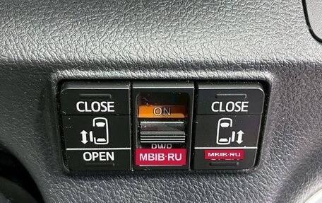 Toyota Sienta, 2022 год, 1 500 000 рублей, 13 фотография