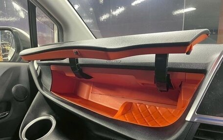 Toyota Sienta, 2022 год, 1 500 000 рублей, 19 фотография