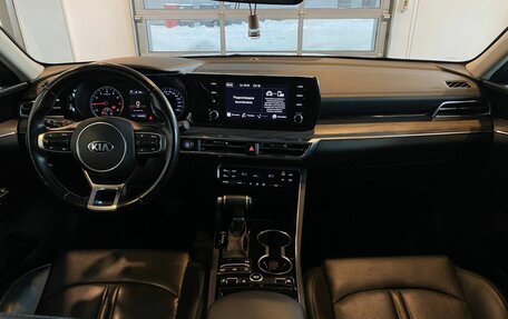 KIA K5, 2021 год, 2 420 000 рублей, 9 фотография