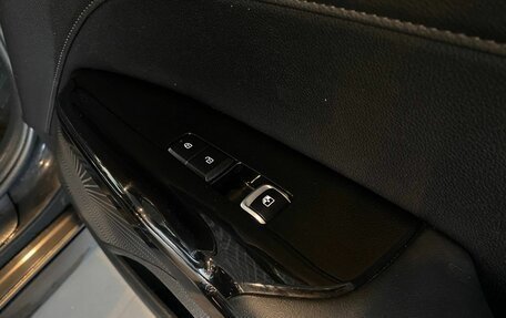 KIA K5, 2021 год, 2 420 000 рублей, 28 фотография