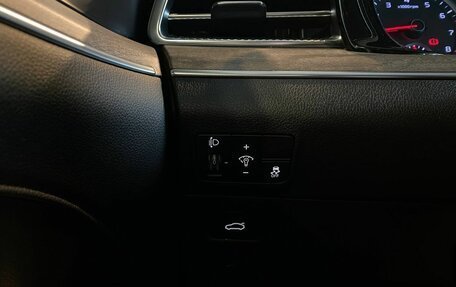 KIA K5, 2021 год, 2 420 000 рублей, 32 фотография