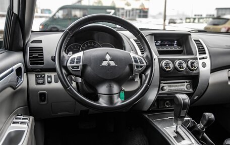 Mitsubishi Pajero Sport II рестайлинг, 2013 год, 2 668 000 рублей, 20 фотография