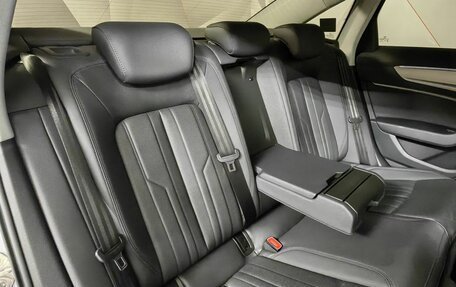 Audi A6, 2019 год, 4 000 000 рублей, 17 фотография