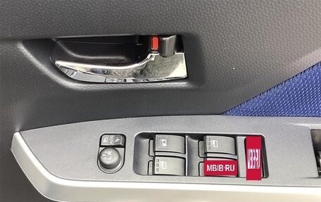 Toyota Roomy I, 2019 год, 1 800 000 рублей, 15 фотография