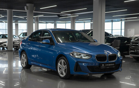 BMW 1 серия, 2020 год, 2 610 000 рублей, 2 фотография