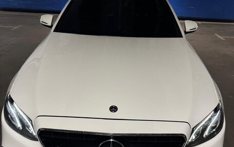 Mercedes-Benz E-Класс, 2019 год, 3 700 000 рублей, 2 фотография