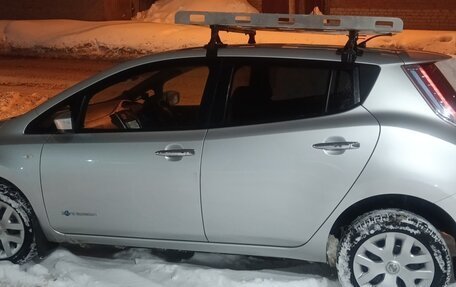 Nissan Leaf I, 2015 год, 920 000 рублей, 2 фотография