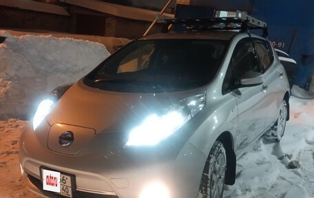 Nissan Leaf I, 2015 год, 920 000 рублей, 3 фотография