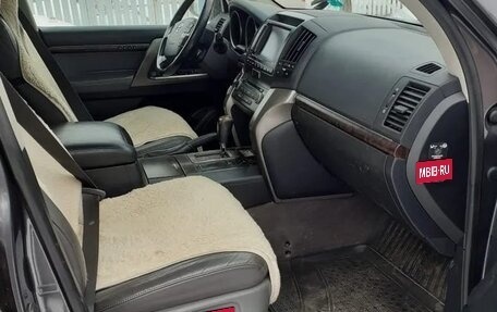 Toyota Land Cruiser 200, 2008 год, 2 650 000 рублей, 3 фотография