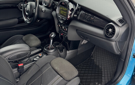 MINI Hatch, 2017 год, 1 850 000 рублей, 8 фотография