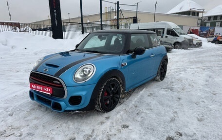 MINI Hatch, 2017 год, 1 850 000 рублей, 2 фотография
