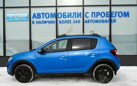 Renault Sandero II рестайлинг, 2015 год, 799 000 рублей, 2 фотография