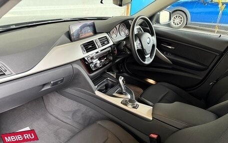 BMW 3 серия, 2017 год, 1 640 000 рублей, 4 фотография