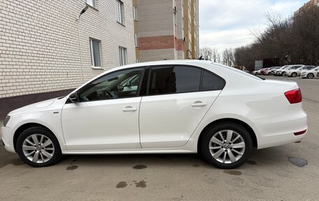Volkswagen Jetta VI, 2013 год, 930 000 рублей, 4 фотография
