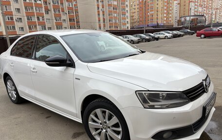 Volkswagen Jetta VI, 2013 год, 930 000 рублей, 8 фотография
