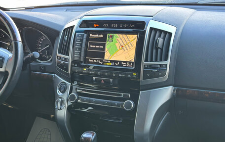 Toyota Land Cruiser 200, 2014 год, 4 690 000 рублей, 12 фотография