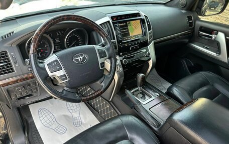 Toyota Land Cruiser 200, 2014 год, 4 690 000 рублей, 7 фотография