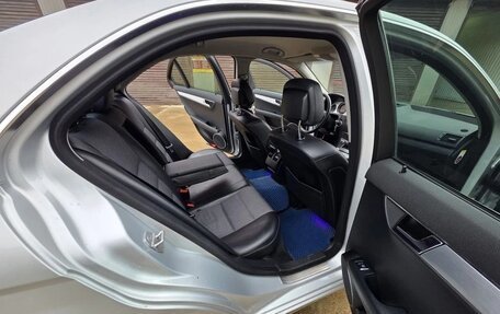 Mercedes-Benz C-Класс, 2008 год, 1 100 000 рублей, 10 фотография