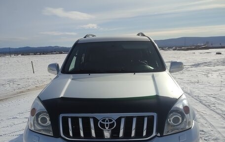 Toyota Land Cruiser Prado 120 рестайлинг, 2004 год, 2 000 000 рублей, 1 фотография