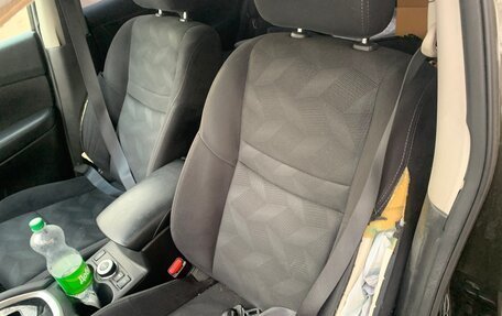 Nissan X-Trail, 2017 год, 900 000 рублей, 15 фотография