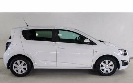 Chevrolet Aveo III, 2015 год, 820 000 рублей, 4 фотография